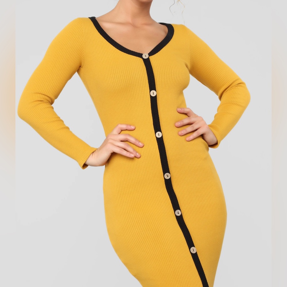 Fashion nova . Yellow ribbed button detail maxi dress. Front slit